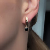 BLACK ORA EARRINGS